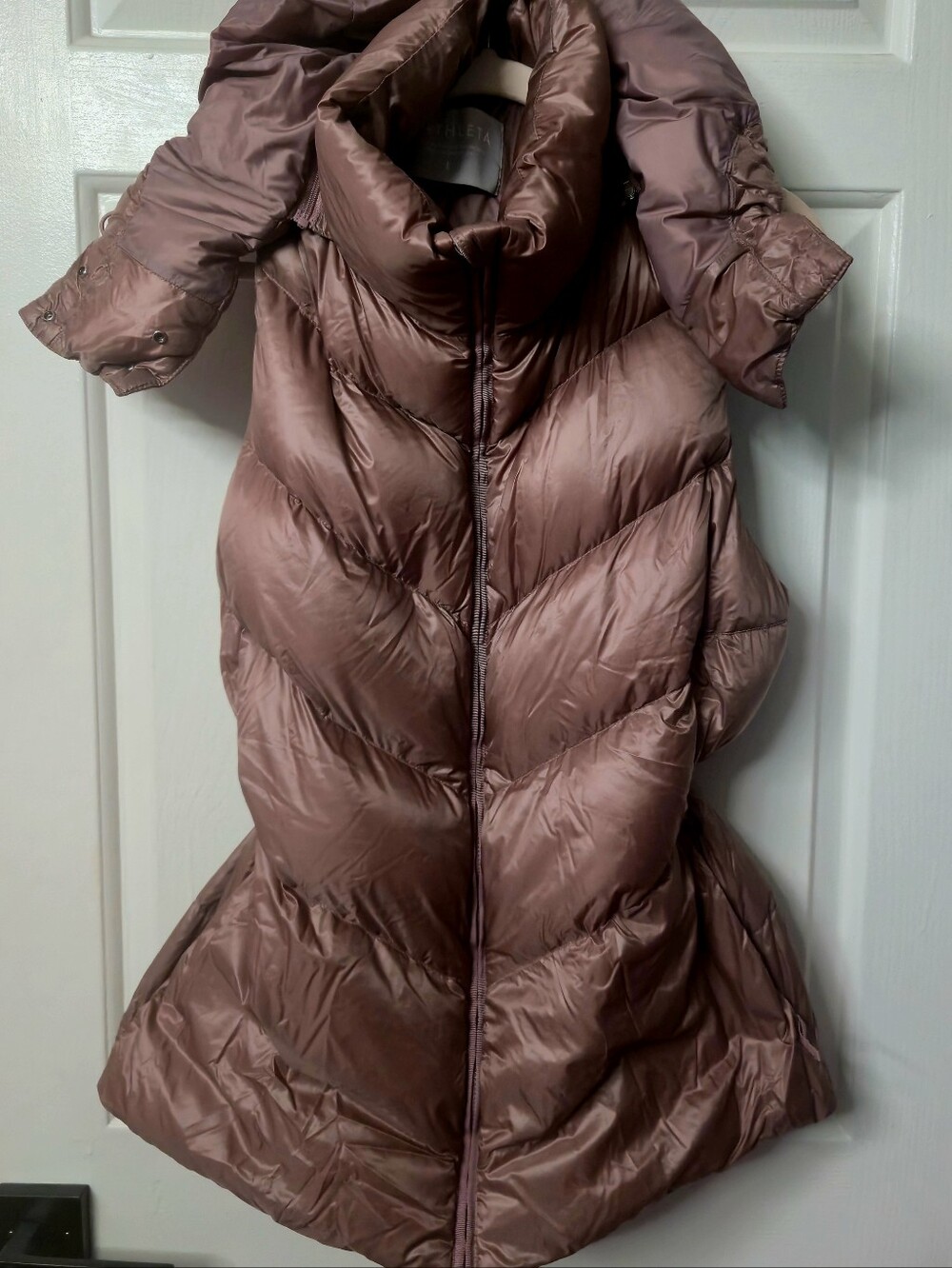 Athleta Womens Long Puffer Vest in Mauve
